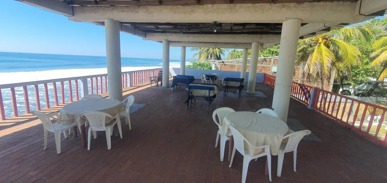Hostal Club Mochilero Ла-Либертад Экстерьер фото